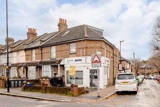 Plus de détails pour 486 Hanworth Rd, Hounslow - Local commercial à louer