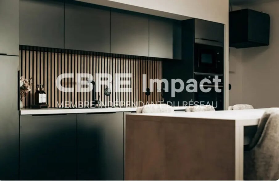 Bureau dans Bétheny à vendre - Photo de l’immeuble – Image 2 sur 8