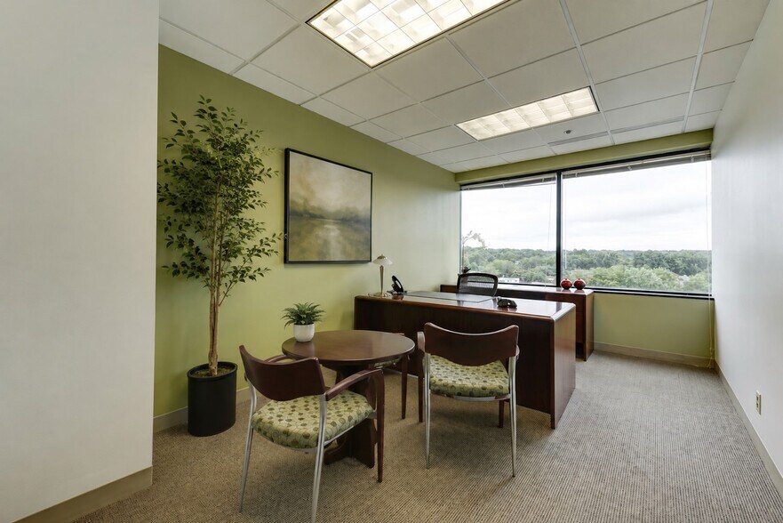 1800 Diagonal Rd, Alexandria, VA à louer - Photo de l’immeuble – Image 1 sur 17