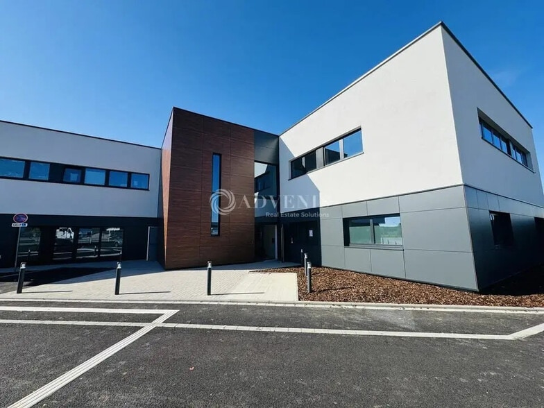 Bureau dans Brumath à vendre - Photo de l’immeuble – Image 1 sur 9