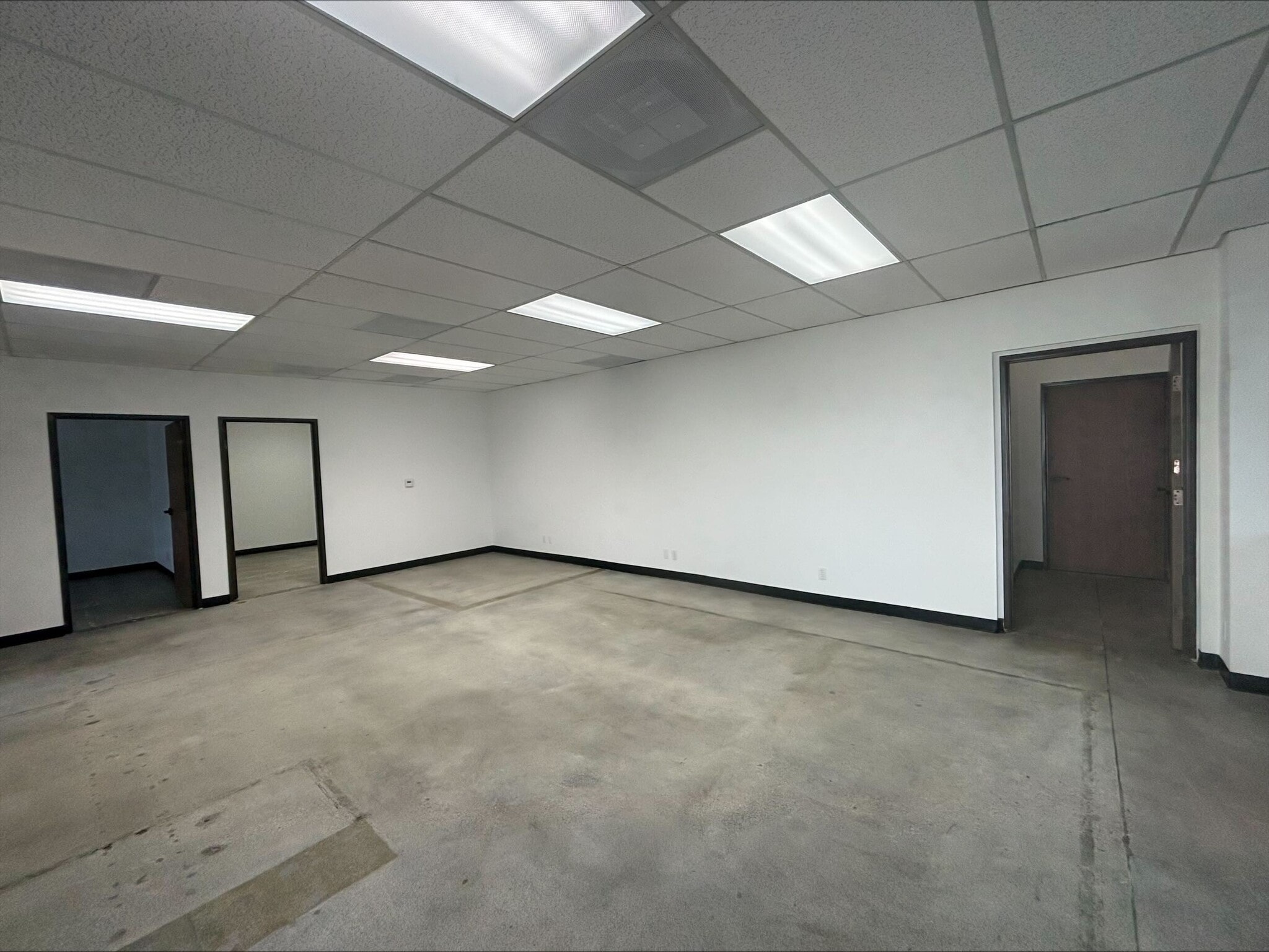 3882 Del Amo Blvd, Torrance, CA à louer Photo intérieure– Image 1 sur 2