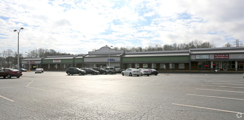 2206-2212 W Webb Ave, Burlington, NC à louer - Photo de l’immeuble – Image 1 sur 3