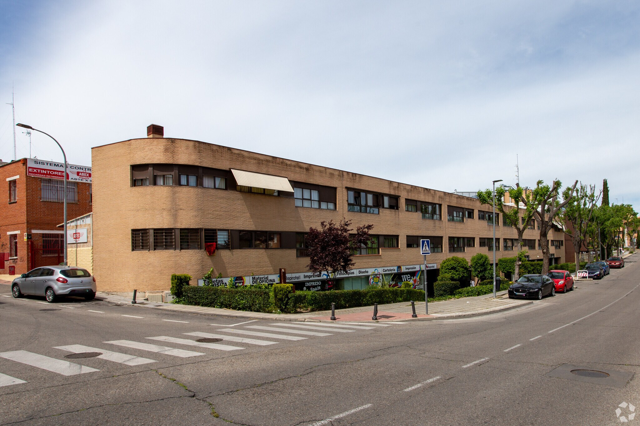 Local commercial dans San Sebastián de los Reyes, Madrid à louer Photo principale– Image 1 sur 3