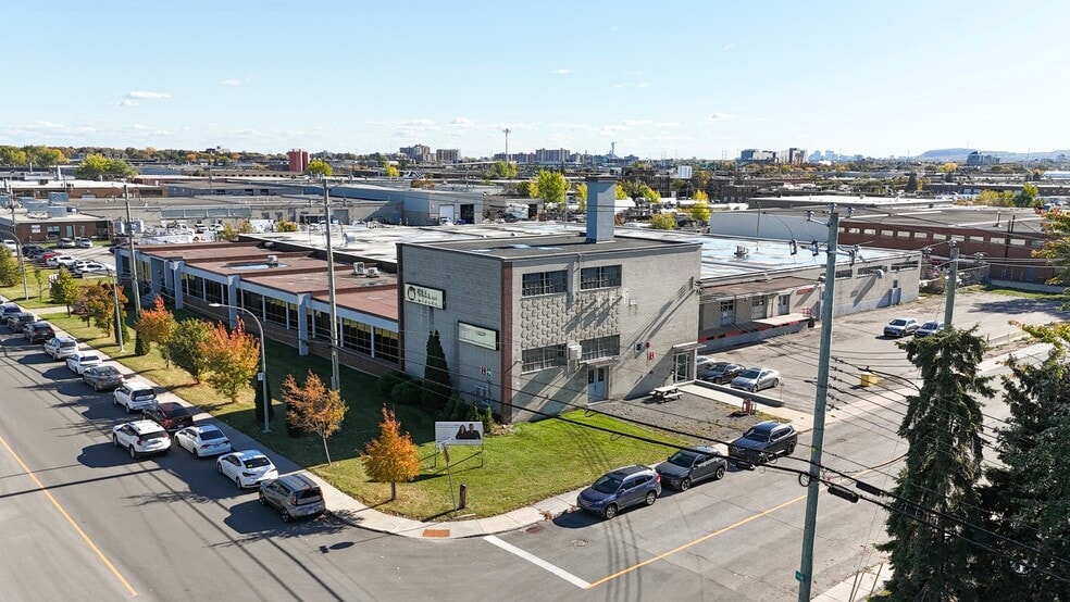 9700 Boul Parkway, Montréal, QC à vendre - Photo de l’immeuble – Image 3 sur 7