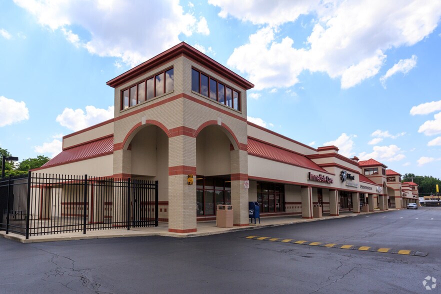 100-200 N Dixon Rd, Kokomo, IN à louer - Photo principale – Image 1 sur 5