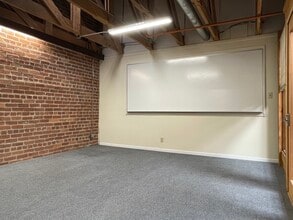 350 Townsend St, San Francisco, CA à louer Photo intérieure– Image 2 sur 6