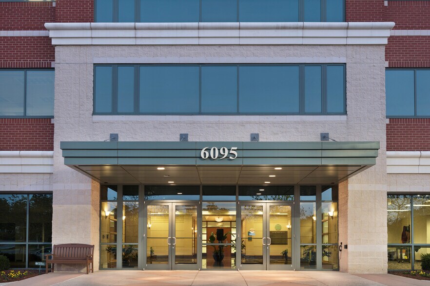 6095 Marshalee Dr, Elkridge, MD à louer - Photo principale – Image 1 sur 1