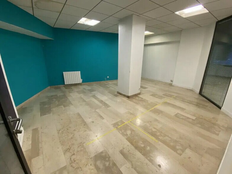 Bureau dans Reims à louer - Photo de l’immeuble – Image 3 sur 5