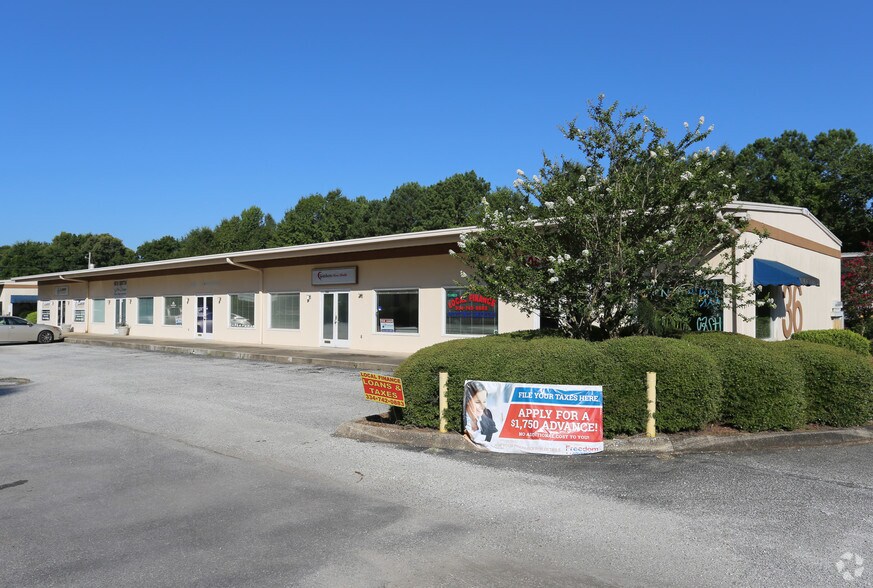 36 Samford Ave, Opelika, AL à louer - Photo principale – Image 1 sur 5