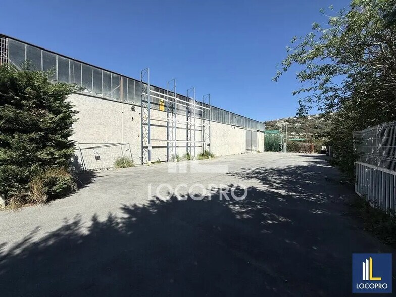 Local d’activités dans Nice à louer - Photo de l’immeuble – Image 2 sur 12