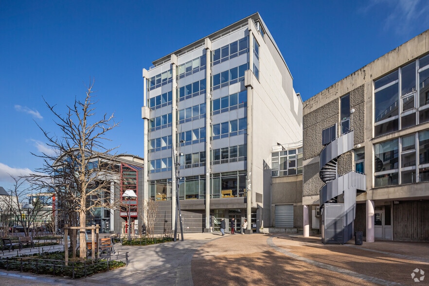 33-39 Rue Du Gouverneur Général Félix Eboue, Issy-les-Moulineaux à vendre - Photo de l’immeuble – Image 2 sur 19