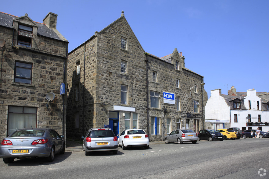 119-121 Shore St, Fraserburgh à vendre - Photo principale – Image 1 sur 13