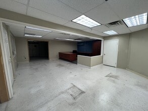 2502 Harry Wurzbach Rd, San Antonio, TX à louer Photo intérieure– Image 1 sur 10