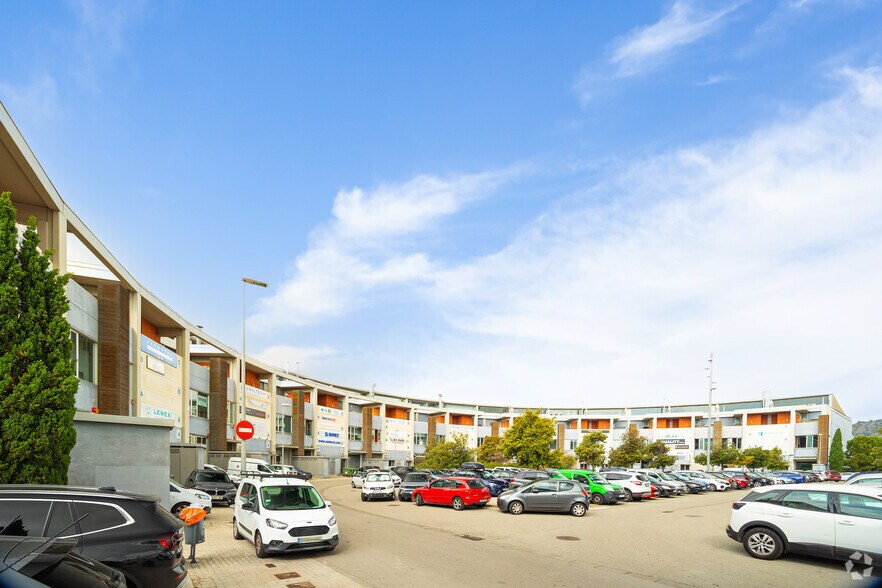 Industriel/Logistique dans Badalona, Barcelona à vendre - Photo principale – Image 1 sur 3