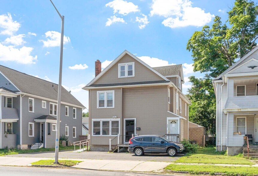 908 Belmont Ave, Springfield, MA à vendre - Photo de l’immeuble – Image 2 sur 9