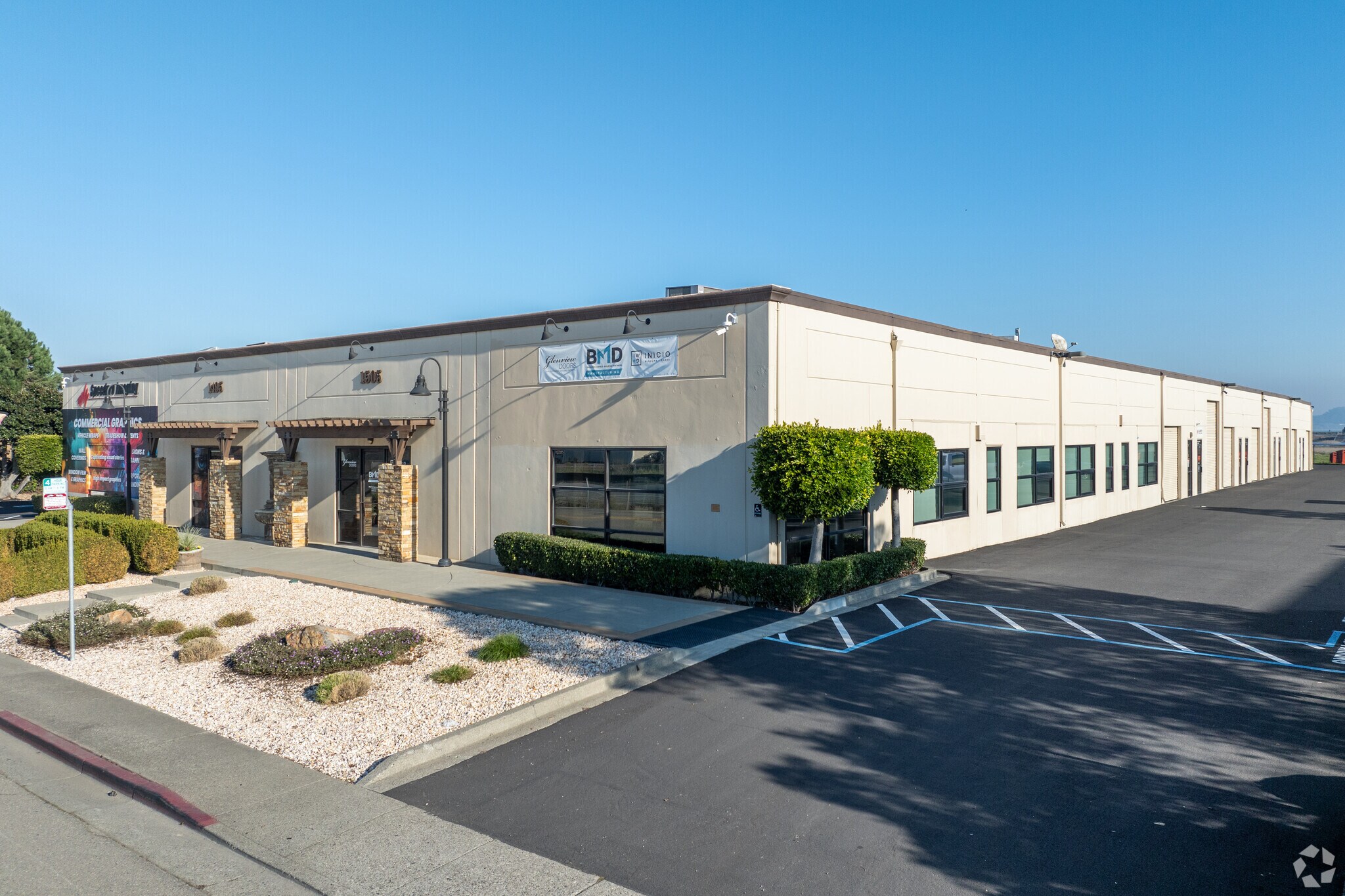 1505 Francisco Blvd E, San Rafael, CA à louer Photo de l’immeuble– Image 1 sur 4