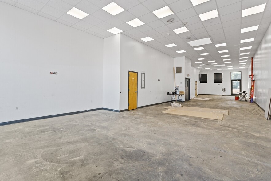 101 Morgan Ave, Brooklyn, NY à louer - Photo intérieure – Image 2 sur 4