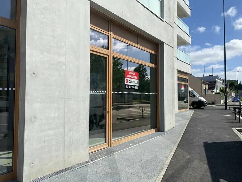 Local commercial dans Nantes à louer - Photo de l’immeuble – Image 1 sur 6