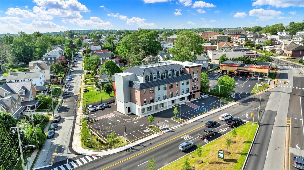 501 Washington Ln, Jenkintown, PA à vendre - Photo de l’immeuble – Image 2 sur 11