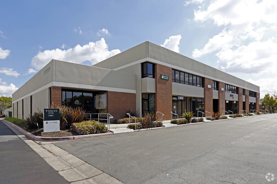 17775 Main St, Irvine, CA à louer - Photo de l’immeuble – Image 3 sur 83