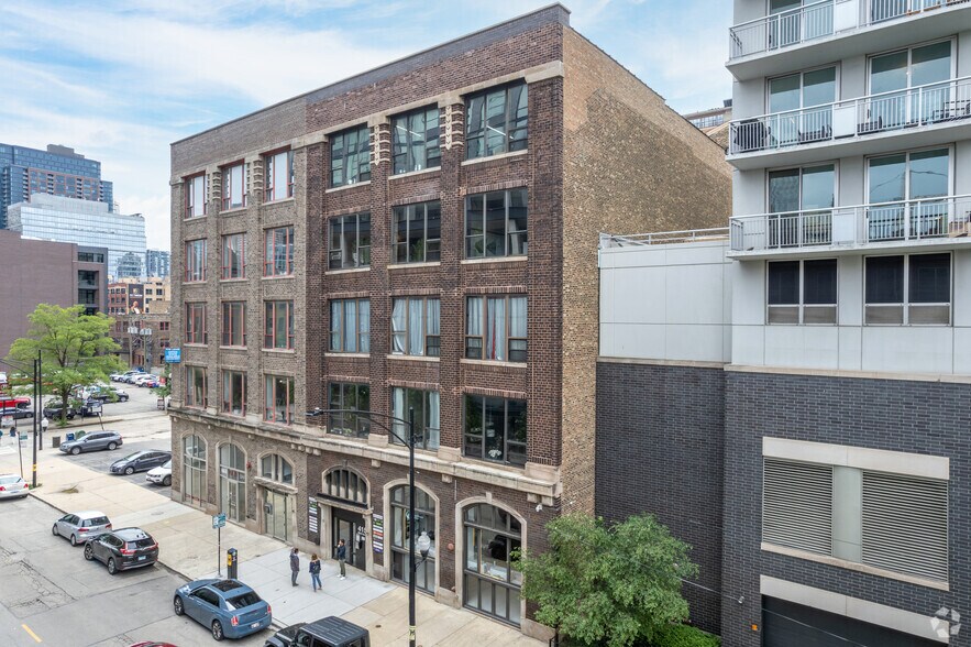 409 W Huron St, Chicago, IL à louer - Photo de l’immeuble – Image 3 sur 5