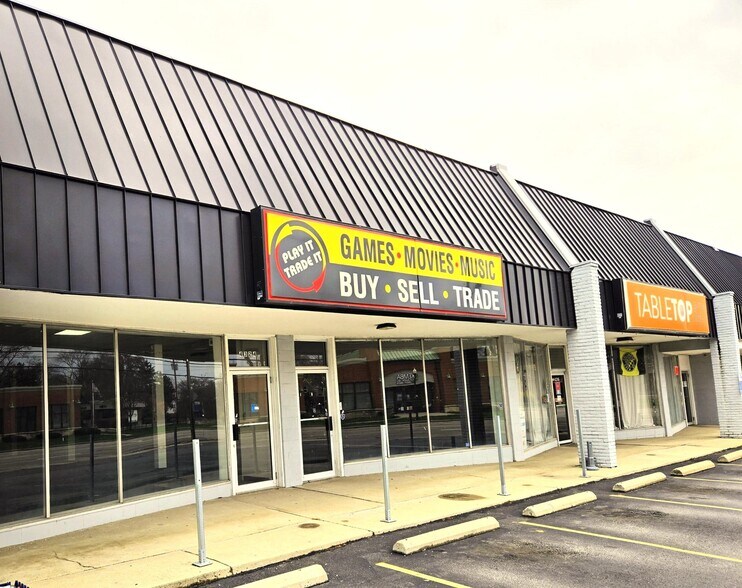 4308-4342 N High St, Columbus, OH à louer - Photo de l’immeuble – Image 3 sur 5