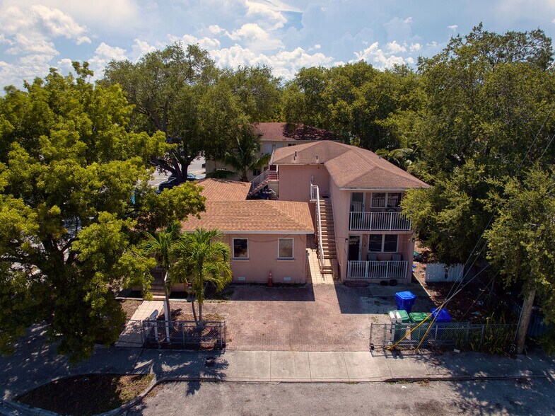 5500 NE Miami Ct, Miami, FL à vendre - Photo de l’immeuble – Image 3 sur 5