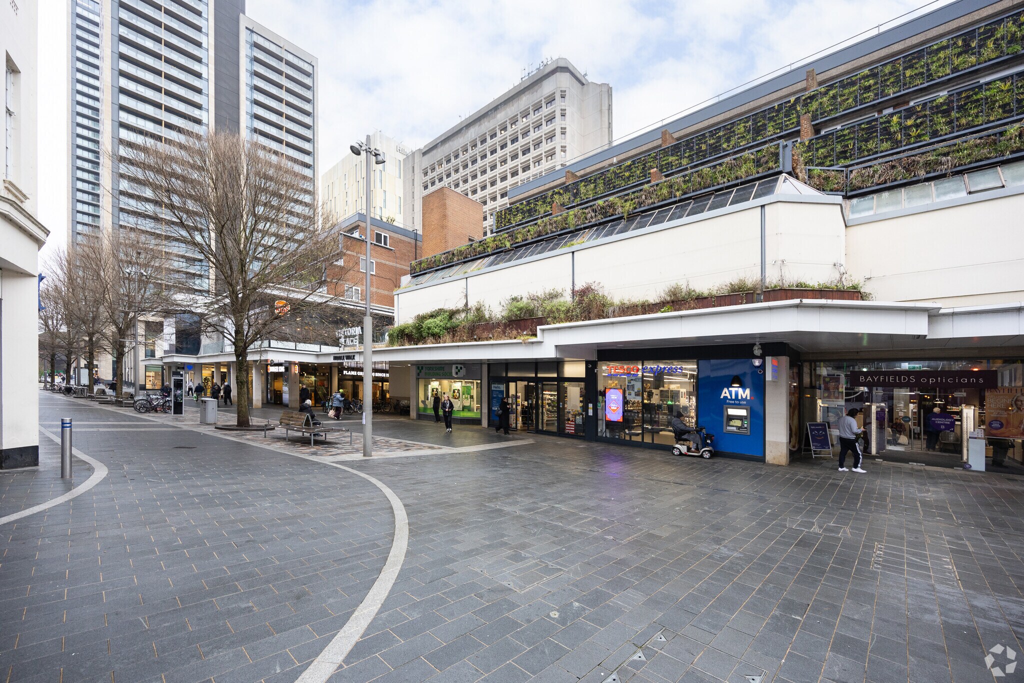 Wolsey Walk, Woking à louer Photo de l’immeuble– Image 1 sur 6