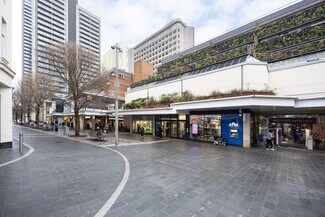 Plus de détails pour 43 Wolsey Walk, Woking - Local commercial à louer
