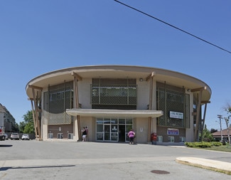 Plus de détails pour 1436 Royal York Rd, Toronto, ON - Bureau/Médical à louer