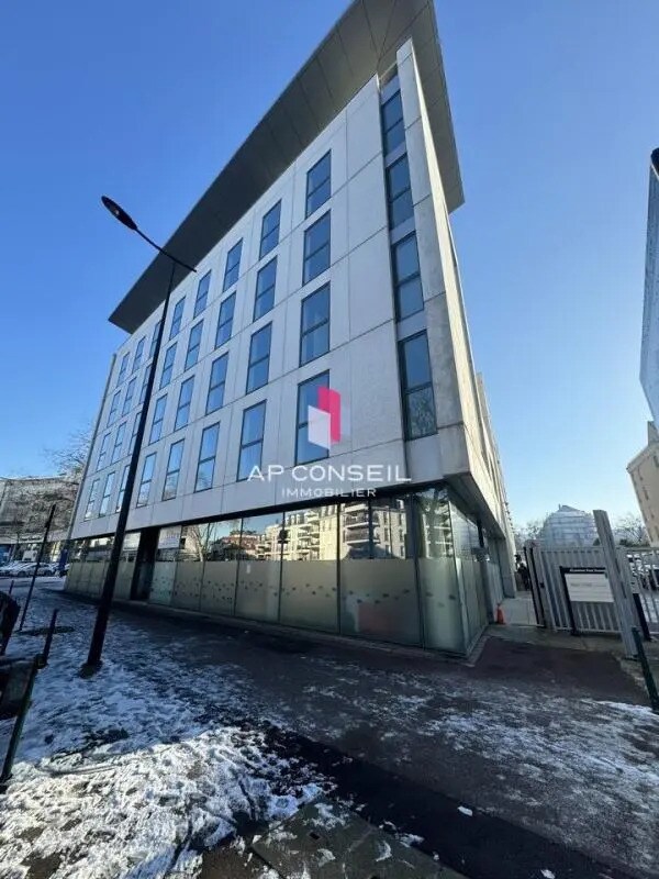 Bureau dans Rueil-Malmaison à louer Photo de l’immeuble– Image 1 sur 13