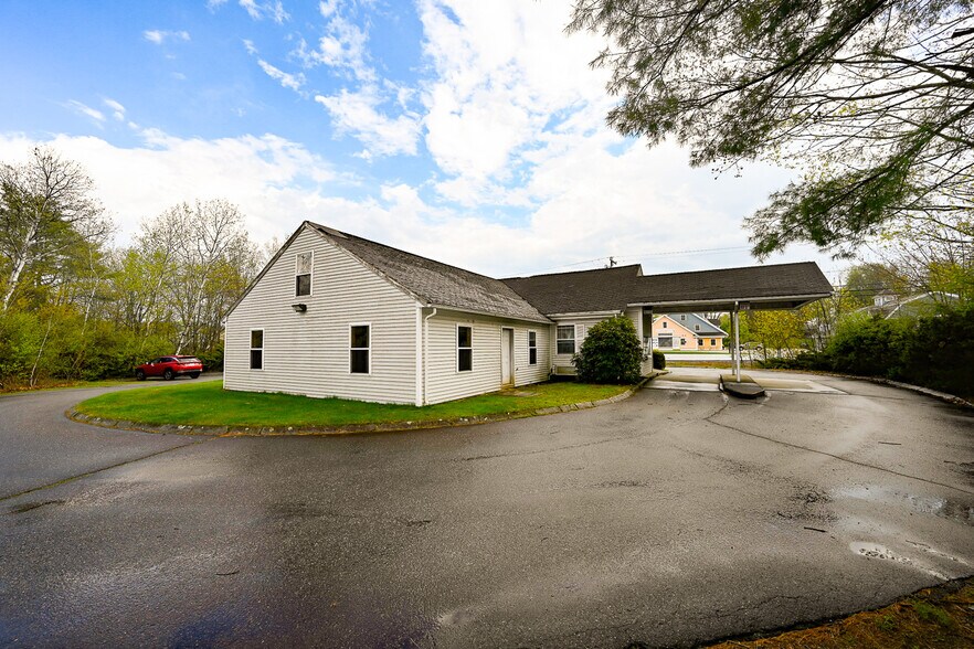 650 Portsmouth Ave, Greenland, NH à vendre - Photo de l’immeuble – Image 3 sur 9