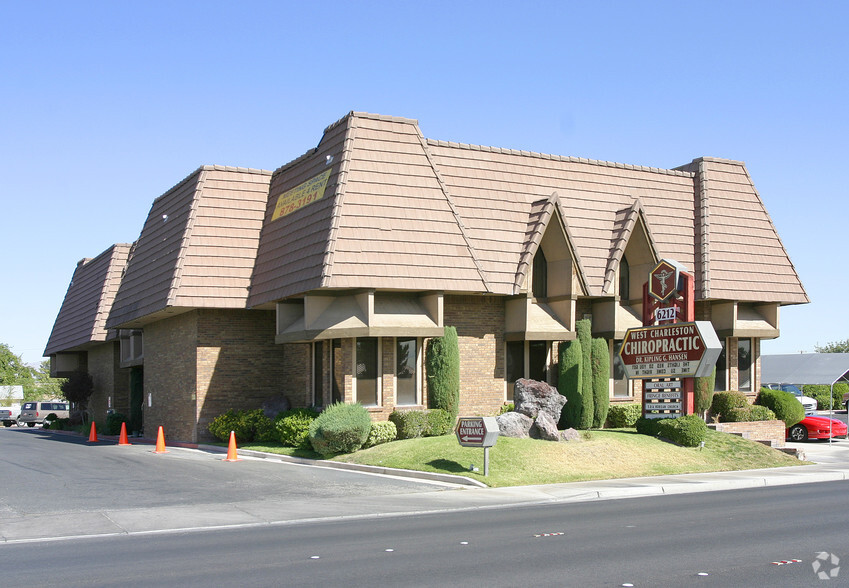 6212 W Charleston Blvd, Las Vegas, NV à vendre - Photo de l’immeuble – Image 2 sur 5