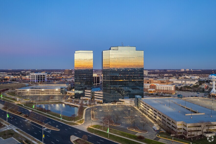 1400 American Ln, Schaumburg, IL à louer - Photo de l’immeuble – Image 2 sur 9