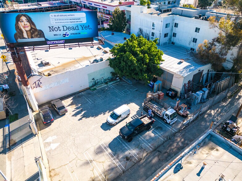 11900 Santa Monica Blvd, Los Angeles, CA à vendre - Photo de l’immeuble – Image 3 sur 65