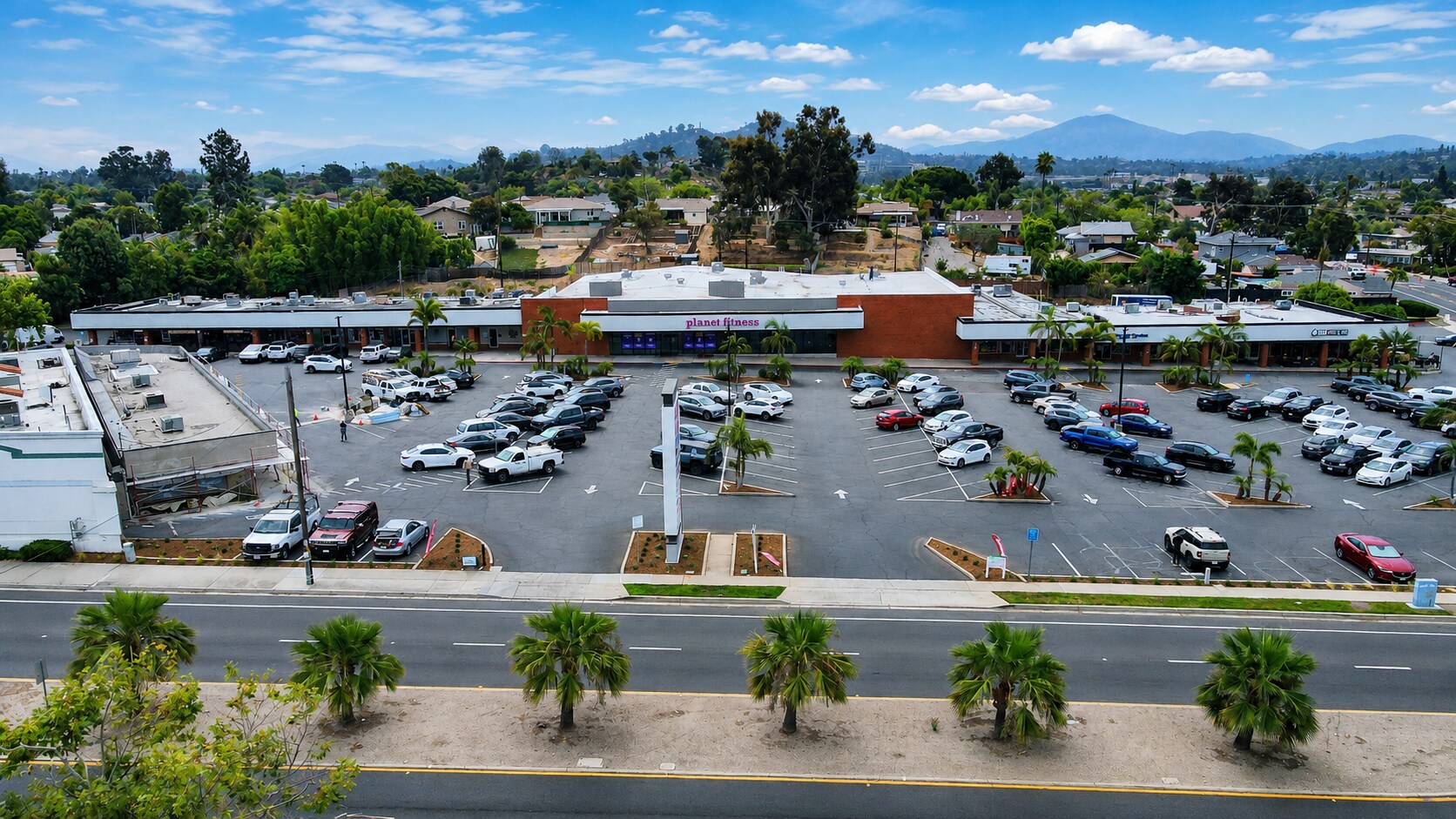 6101-6193 Lake Murray Blvd, La Mesa, CA à louer Photo de l’immeuble– Image 1 sur 5
