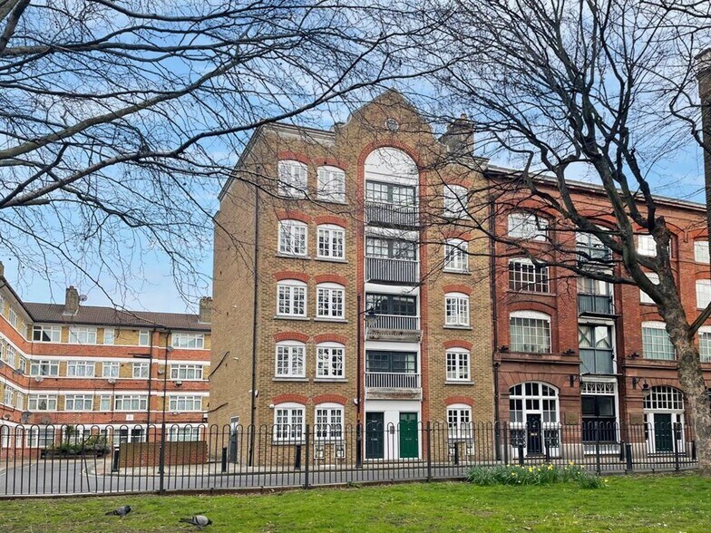 43-47 Raven Row, Londres à vendre - Photo de l’immeuble – Image 1 sur 9