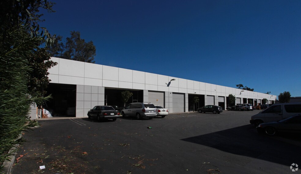 10314 Norris Ave, Pacoima, CA à louer - Photo de l’immeuble – Image 3 sur 3