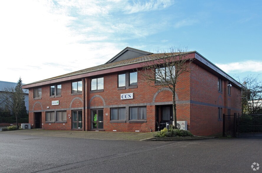 Coronation Rd, High Wycombe à louer - Photo principale – Image 2 sur 6