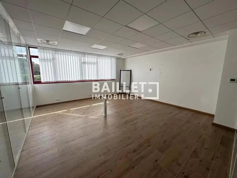 Industriel/Logistique dans Vallauris à louer - Photo intérieure – Image 3 sur 8