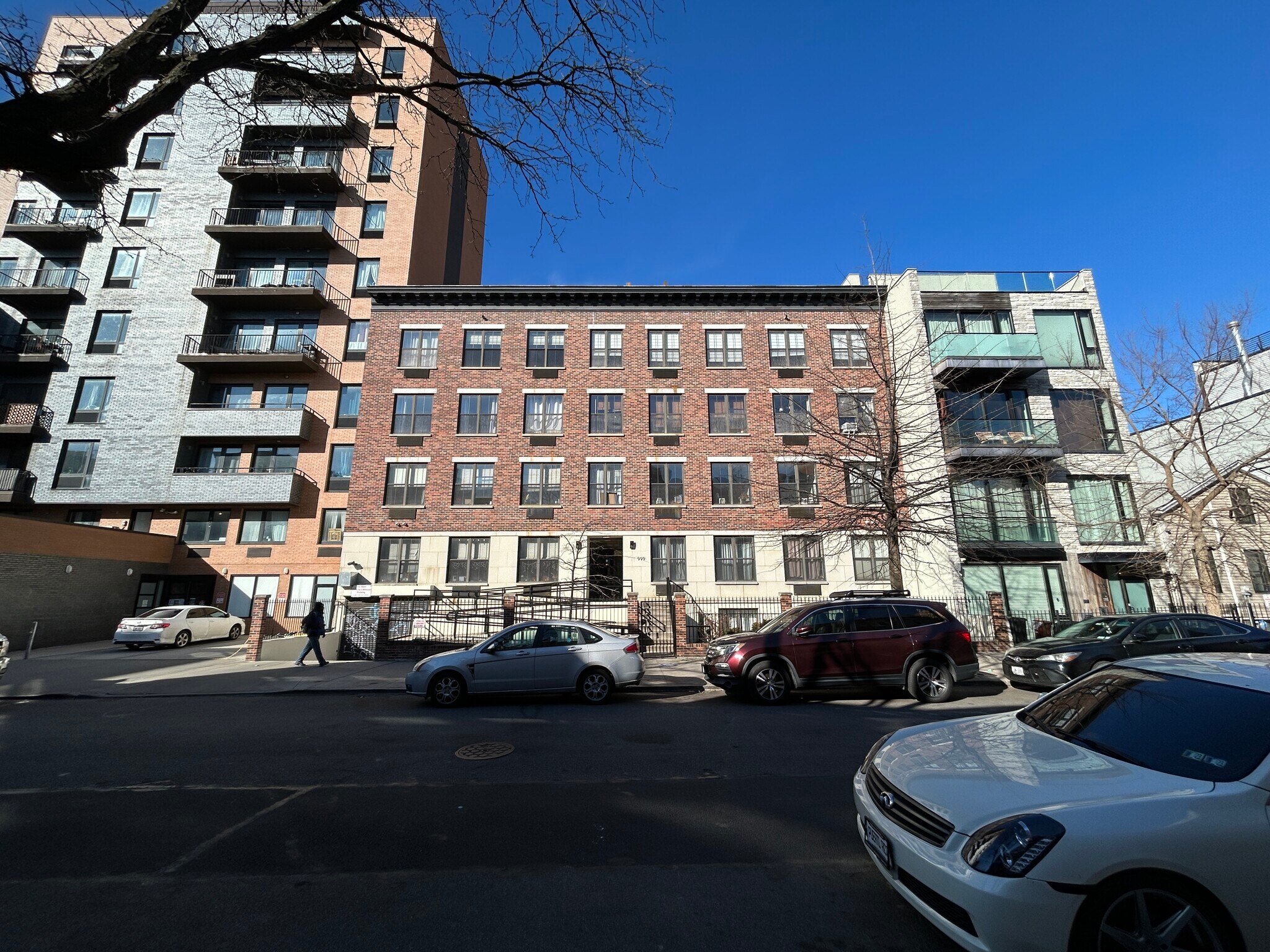 999 Willoughby Ave, Brooklyn, NY à vendre Photo principale– Image 1 sur 5