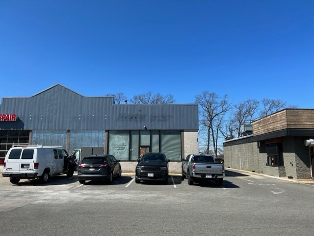 108 Newbury St, Peabody, MA à louer - Photo principale – Image 1 sur 12