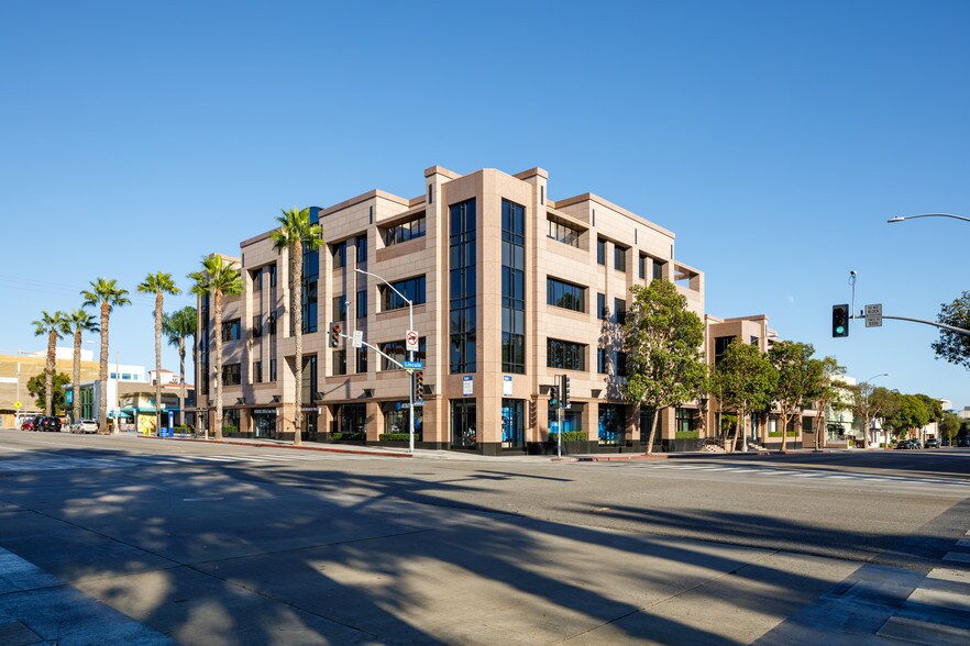 808 Wilshire Blvd, Santa Monica, CA à louer - Photo de l’immeuble – Image 2 sur 10