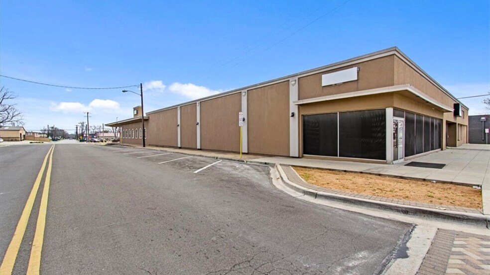 420 E Ave C, Killeen, TX à louer - Photo de l’immeuble – Image 3 sur 8