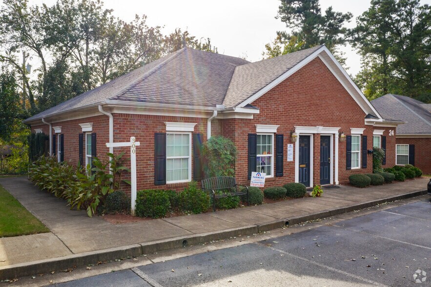 2440 Sandy Plains Rd, Marietta, GA à vendre - Photo de l’immeuble – Image 2 sur 5