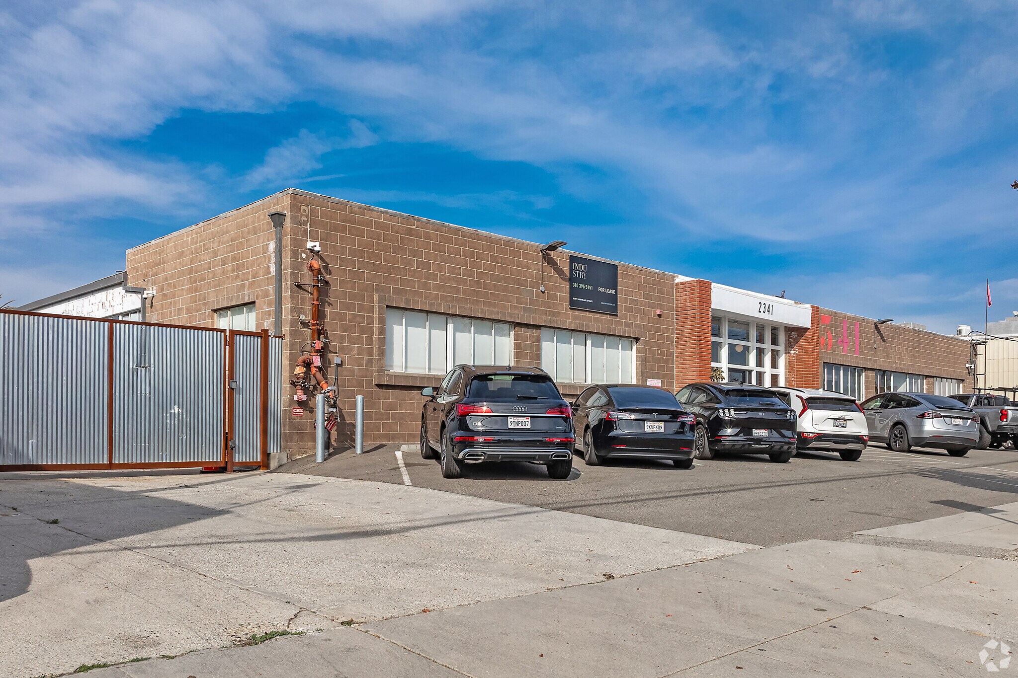 2341 Michigan Ave, Santa Monica, CA à louer Photo principale– Image 1 sur 11