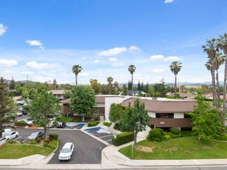 Plus de détails pour 430 E Avenida de los Arboles, Thousand Oaks, CA - Bureau/Médical à louer
