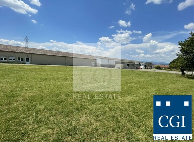 Plus de détails pour Local d’activités à vendre