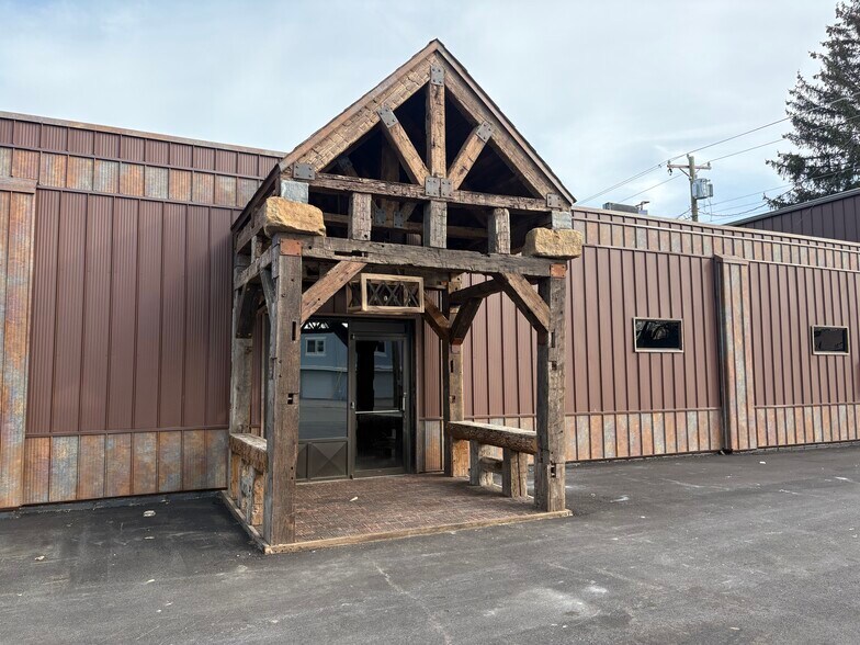 901 E 9th St, Rochester, IN à vendre - Photo de l’immeuble – Image 2 sur 7