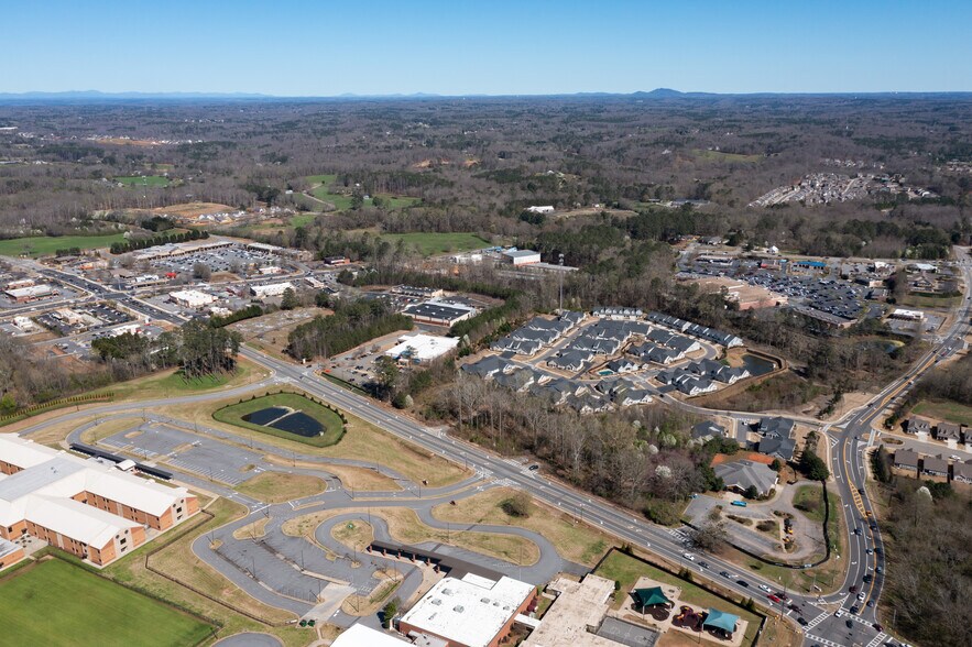 2780 E Cherokee Dr, Canton, GA à vendre - Aérien – Image 1 sur 5